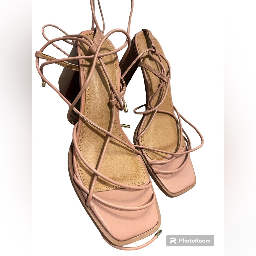 ALDO Mauve Pink Chunky Lace Up Heels Size 8